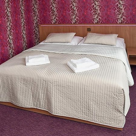Hotel Sonata هراديتش ناد مورافيكى المظهر الخارجي الصورة